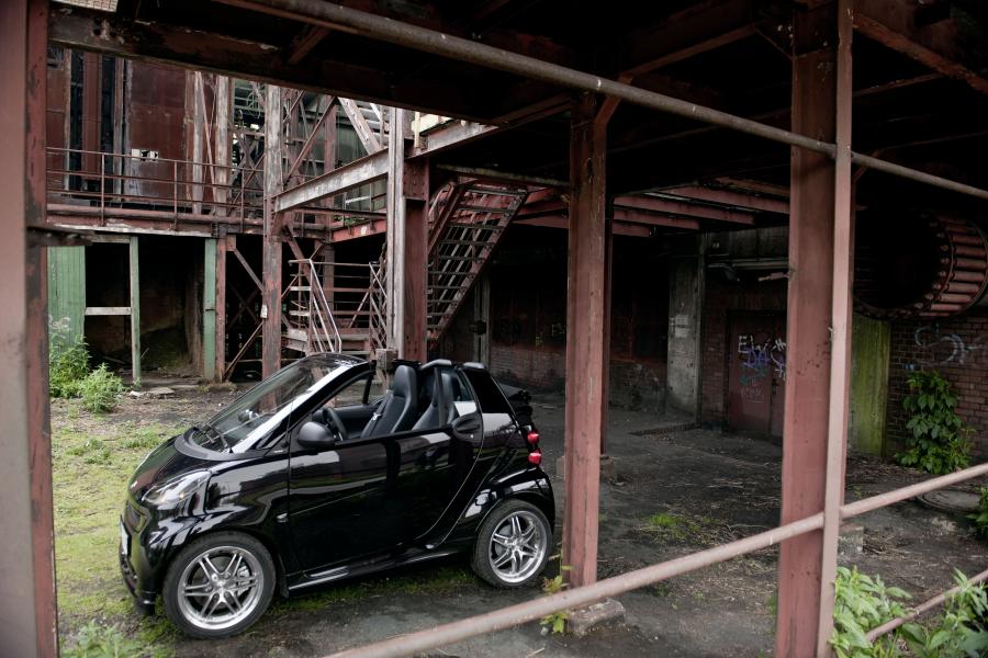  Smart ForTwo Cabrio by Brabus 2010 года  (фото 14 из 20)